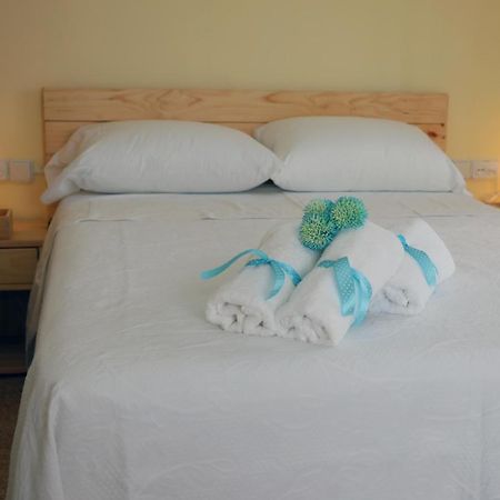 El Faro Apartaments Platja Llarga-Les Salines-Tgn 塔拉戈纳 外观 照片
