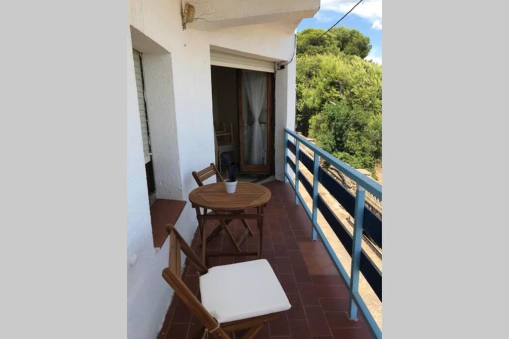 El Faro Apartaments Platja Llarga-Les Salines-Tgn 塔拉戈纳 外观 照片