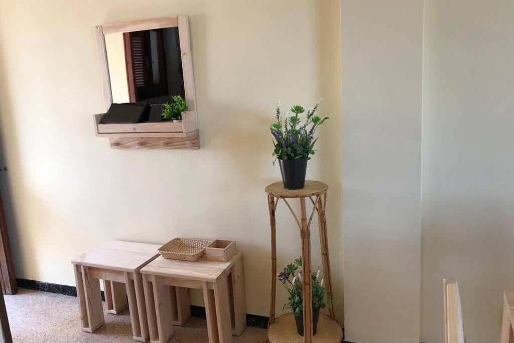 El Faro Apartaments Platja Llarga-Les Salines-Tgn 塔拉戈纳 外观 照片