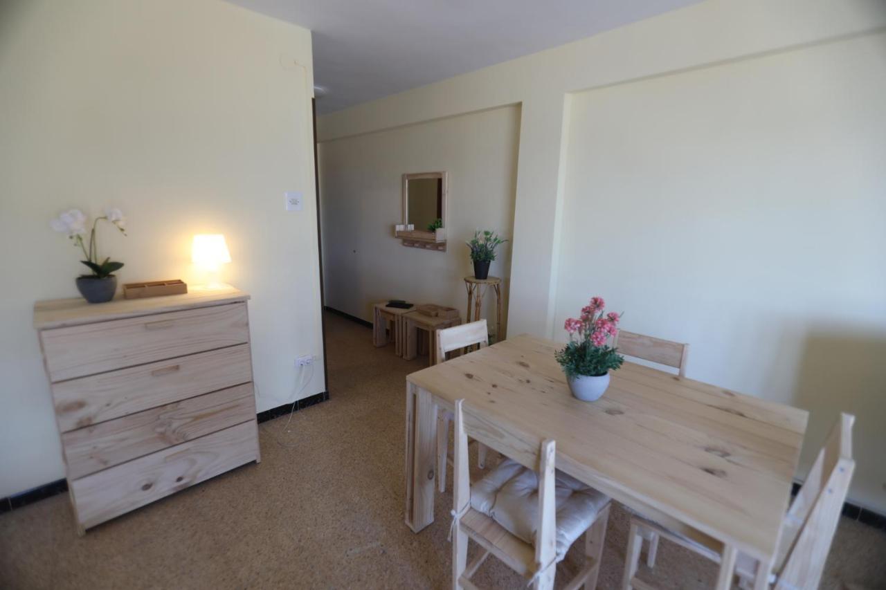 El Faro Apartaments Platja Llarga-Les Salines-Tgn 塔拉戈纳 外观 照片