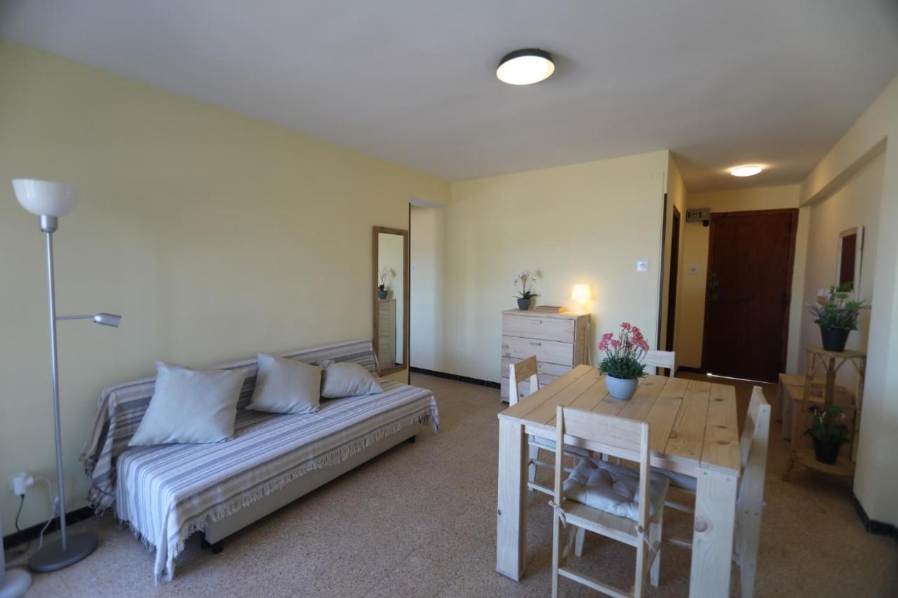 El Faro Apartaments Platja Llarga-Les Salines-Tgn 塔拉戈纳 外观 照片