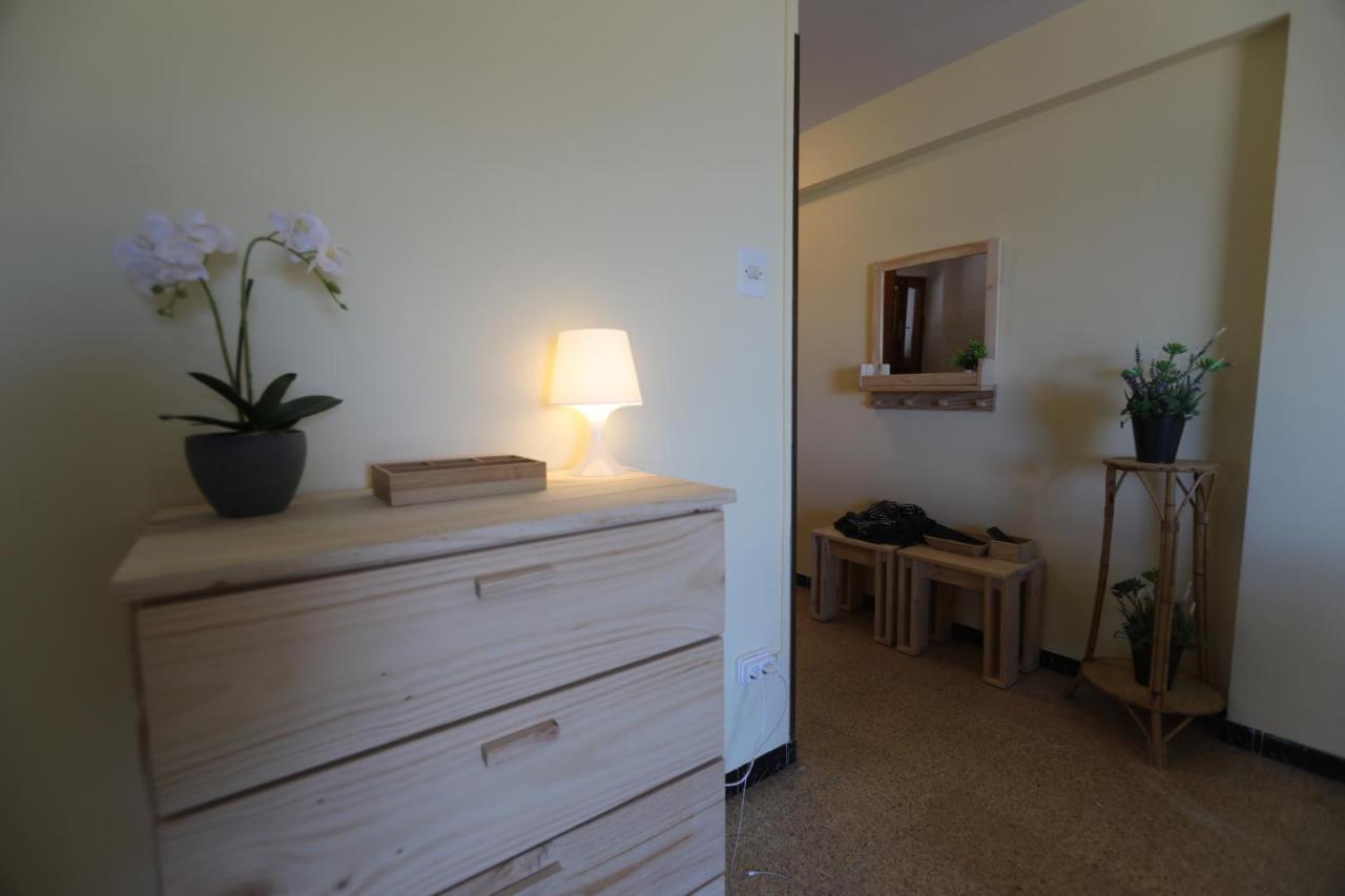 El Faro Apartaments Platja Llarga-Les Salines-Tgn 塔拉戈纳 外观 照片
