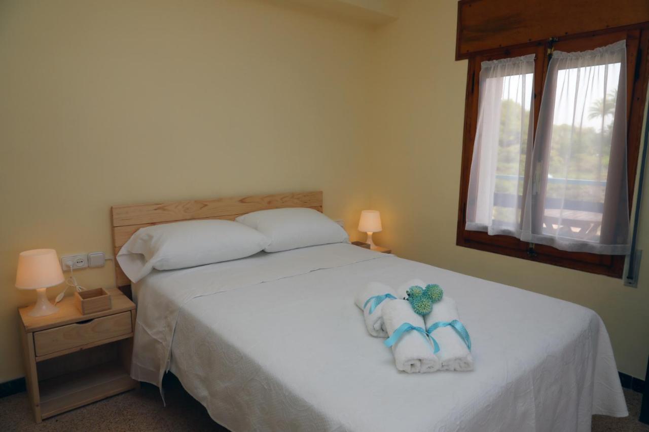 El Faro Apartaments Platja Llarga-Les Salines-Tgn 塔拉戈纳 外观 照片